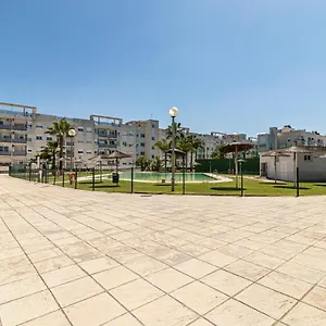 https://piso-3-habitaciones-con-piscina-y-padel.es-andalucia.com
